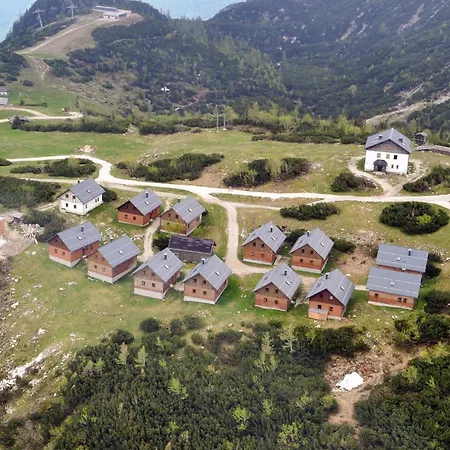 Mit Bergpanorama Ebensee